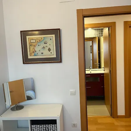 Port Forum Ccib Apartament *